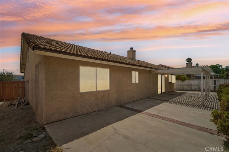2320 W Sunrise Drive, Rialto