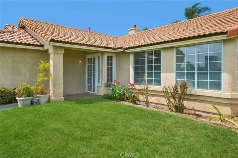 2320 W Sunrise Drive, Rialto