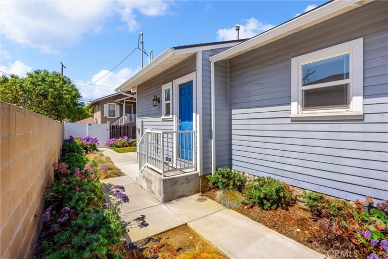 2356 2358 5th Street, La Verne