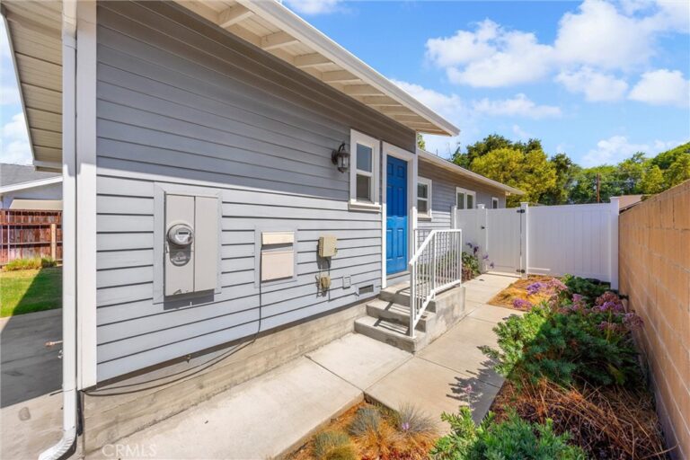 2356 2358 5th Street, La Verne