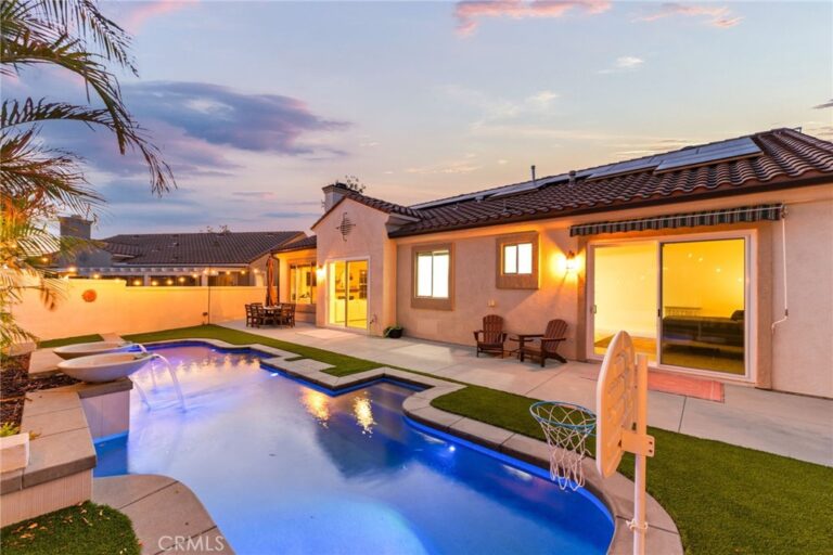 2368 Northview Circle, La Verne