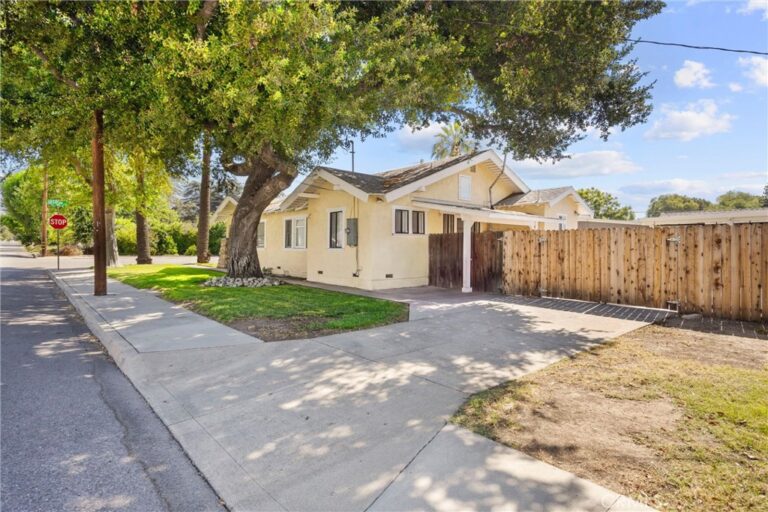 2408 2130 2nd Street, La Verne