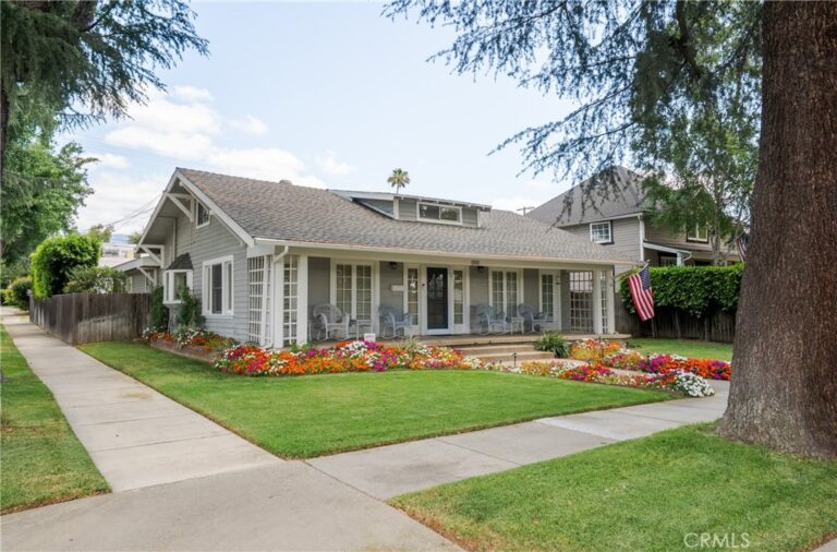 2411 3rd, La Verne
