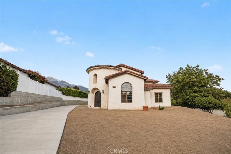 2426 Sierra, Upland