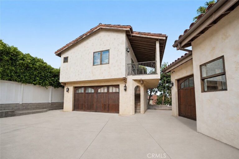 2426 Sierra, Upland
