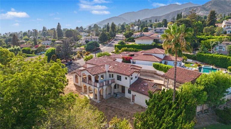 2426 Sierra, Upland
