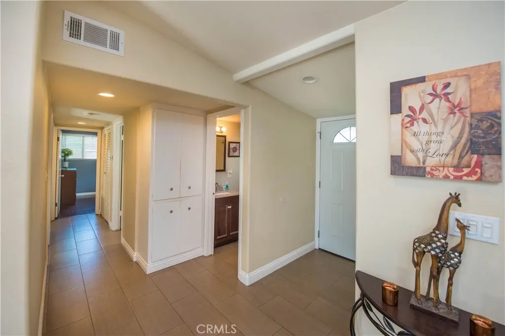 243 S Gardenglen, West Covina