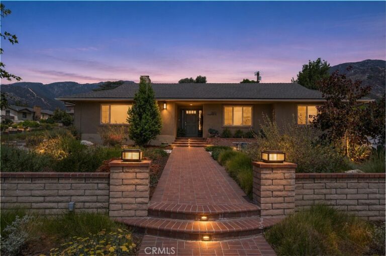 2439 Ocean View, Upland