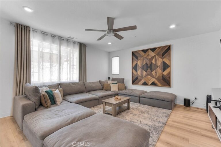 2484 Allegheny Road, Rialto