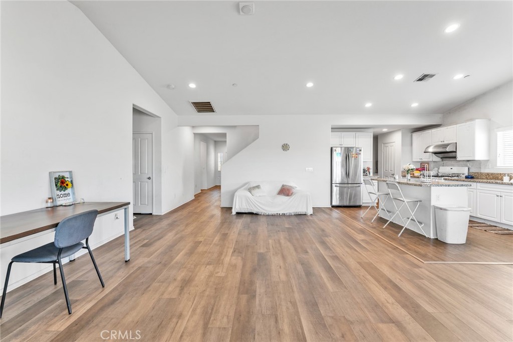 2492 E Williamsburg, Ontario
