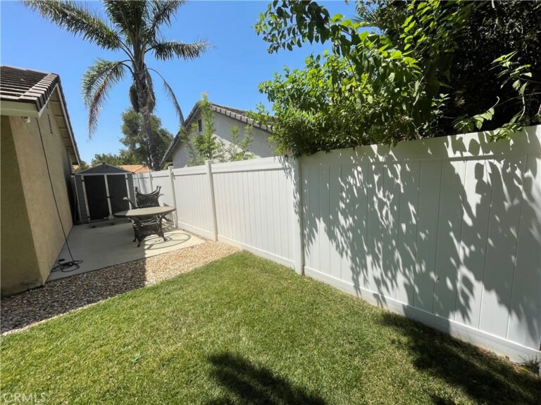 2522 W Calle Vista Drive, Rialto