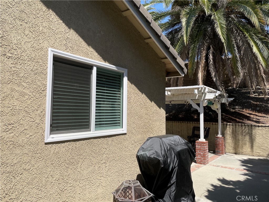 2522 W Calle Vista Drive, Rialto
