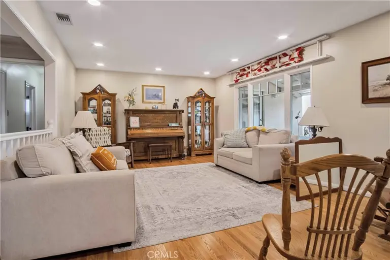 2524 E Evergreen, West Covina