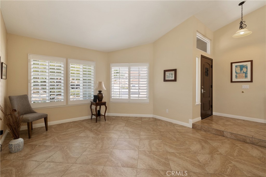 2528 Sloan, La Verne