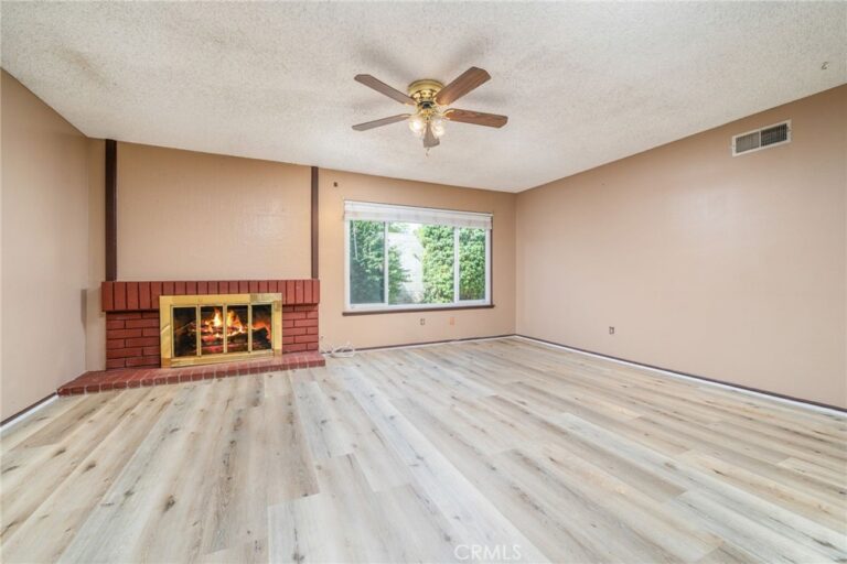 254 E Cerritos, Rialto