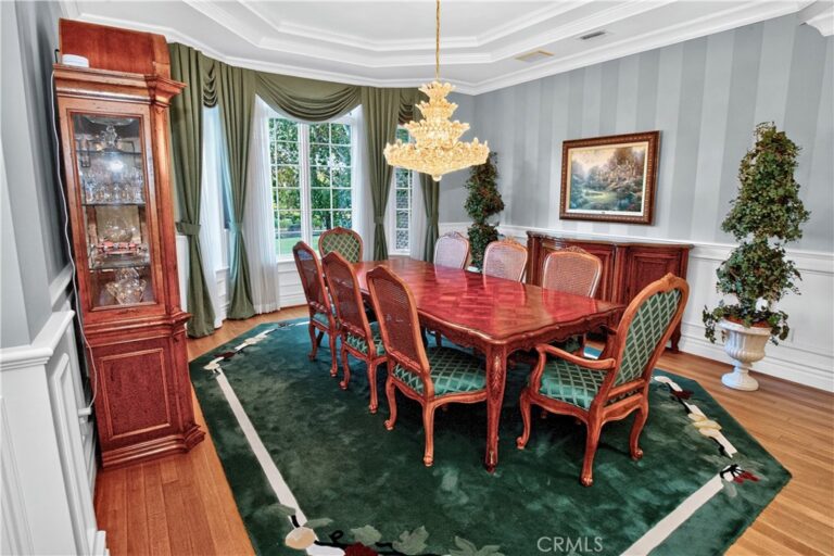 25423 Brassie Lane, La Verne