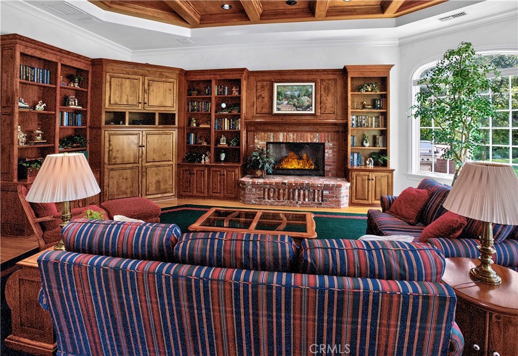 25423 Brassie Lane, La Verne