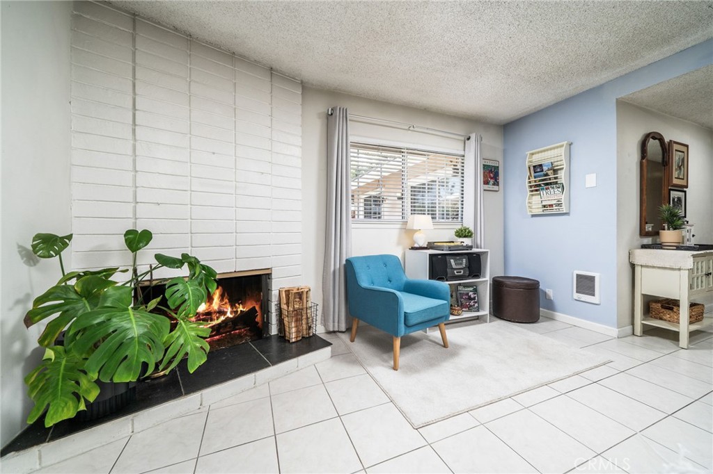 2549 College Lane, La Verne