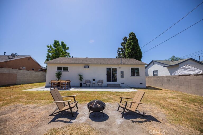2559 Kellogg Park Drive, Pomona