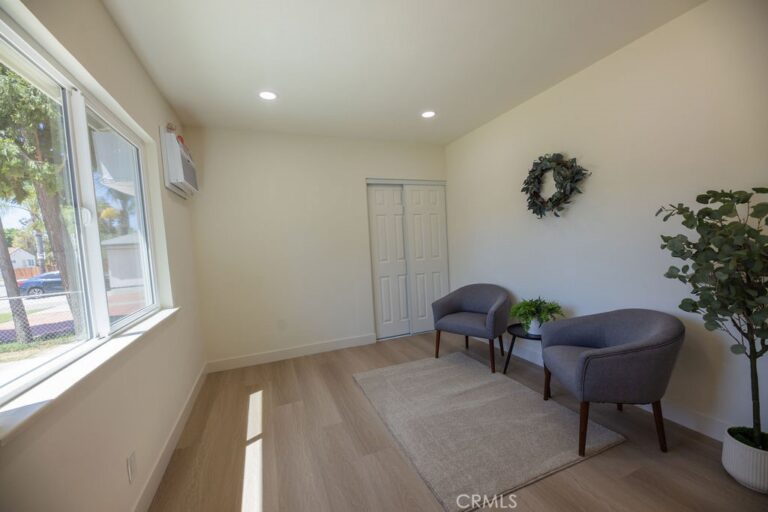 2559 Kellogg Park Drive, Pomona