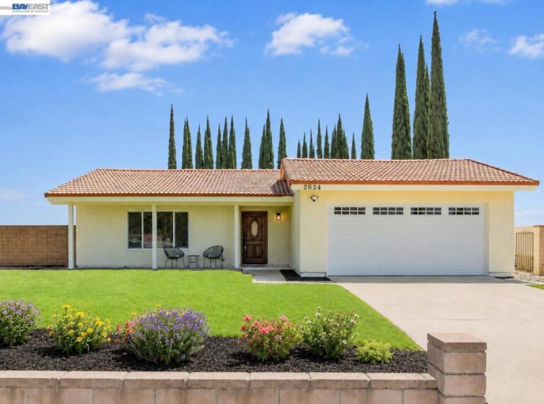 2624 Damien Ave, La Verne