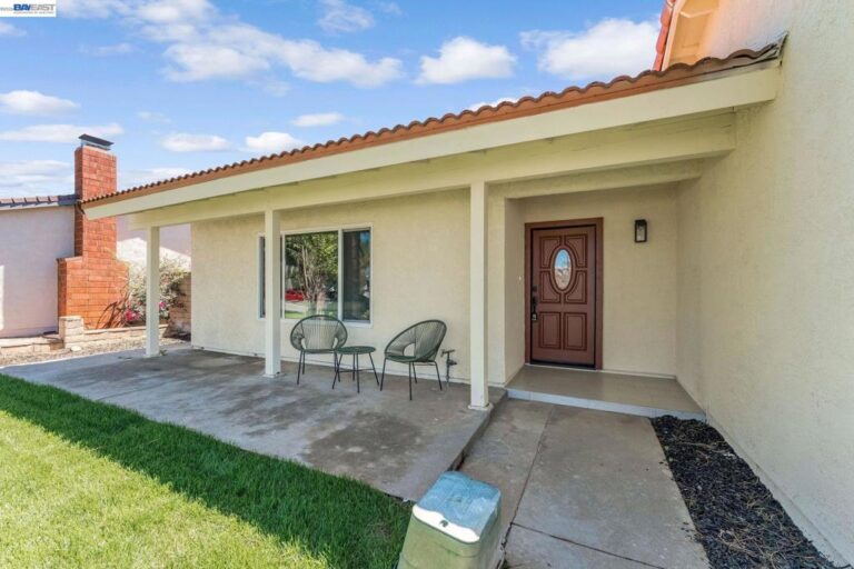 2624 Damien Ave, La Verne