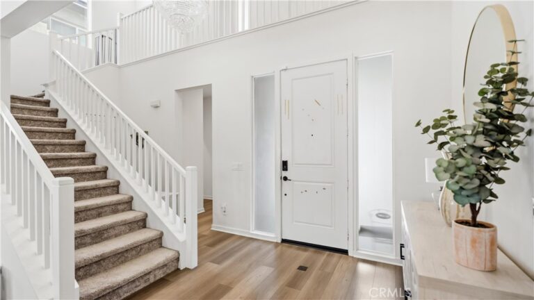 2653 E Scarlett Lane, Ontario