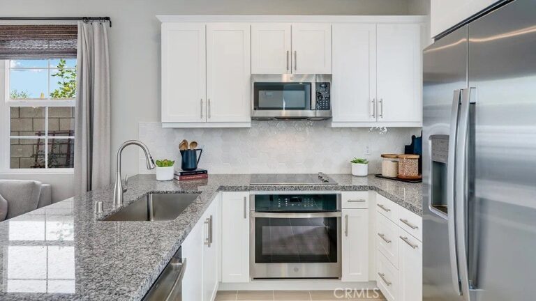 2660 E Lincoln Paseo, Ontario