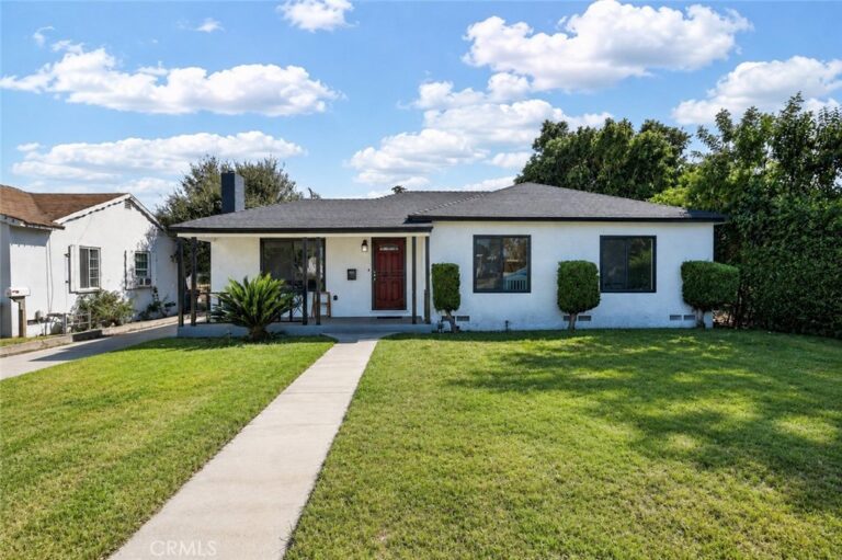 268 W Willow, Pomona