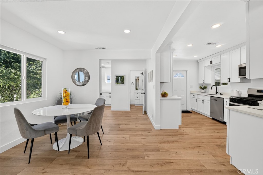 268 W Willow, Pomona