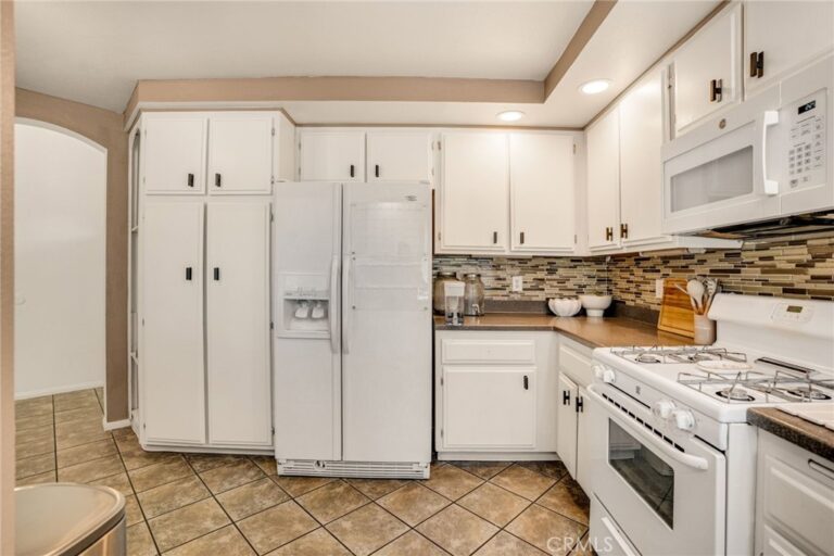 2708 #G S Montego, Ontario