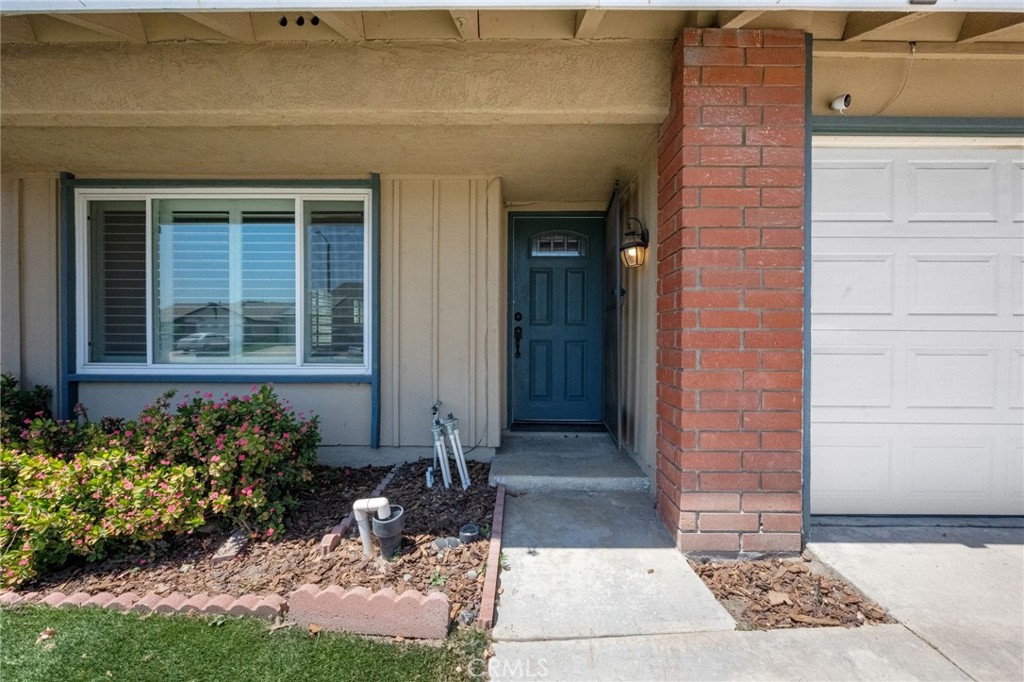 2742 S Desert Forest, Ontario