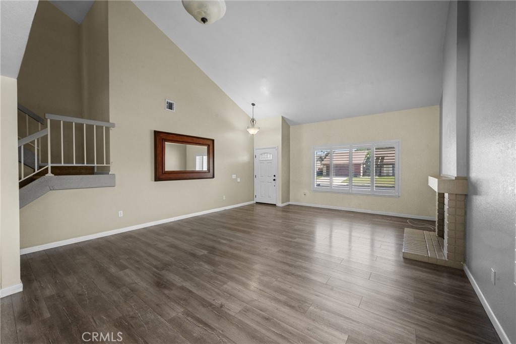 2742 S Desert Forest, Ontario