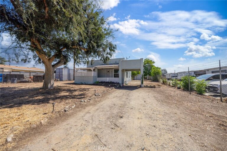 28 S Vista Place, Upland
