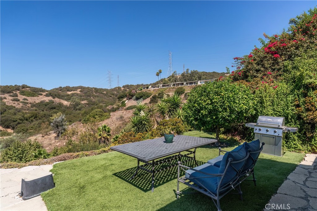 2817 N Mountain Avenue, Claremont