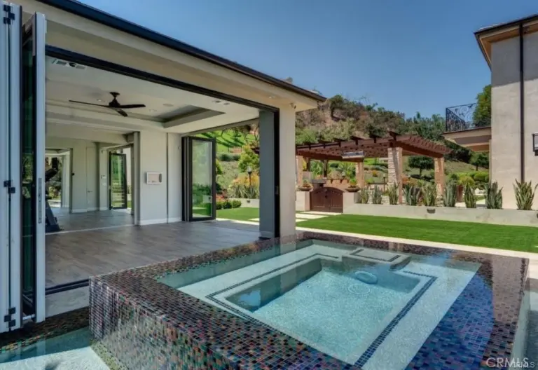 2855 Oak Knoll Drive, Diamond Bar