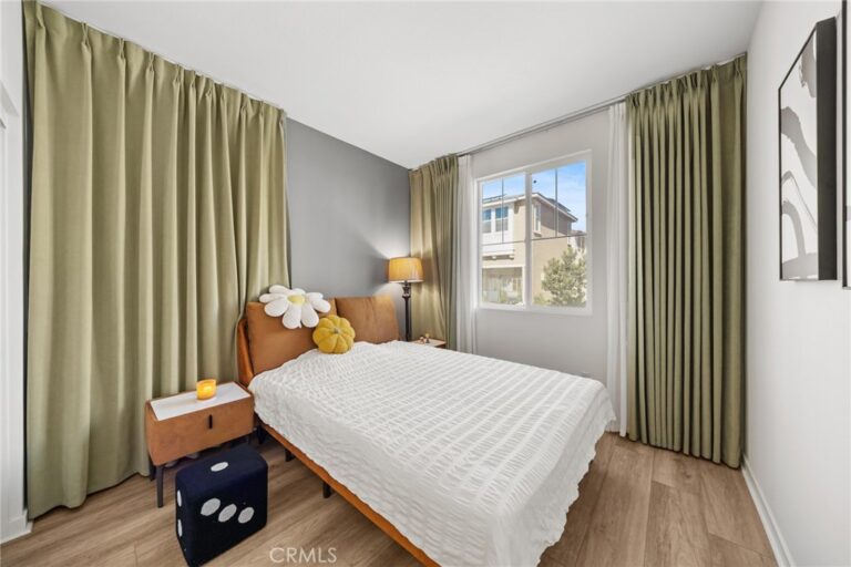 2906 S Halton Paseo, Ontario
