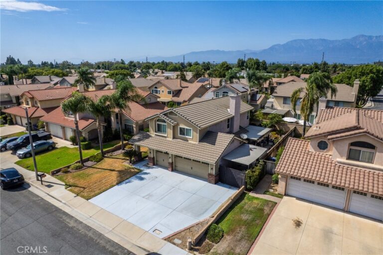 2949 Silver Saddle Street, Ontario