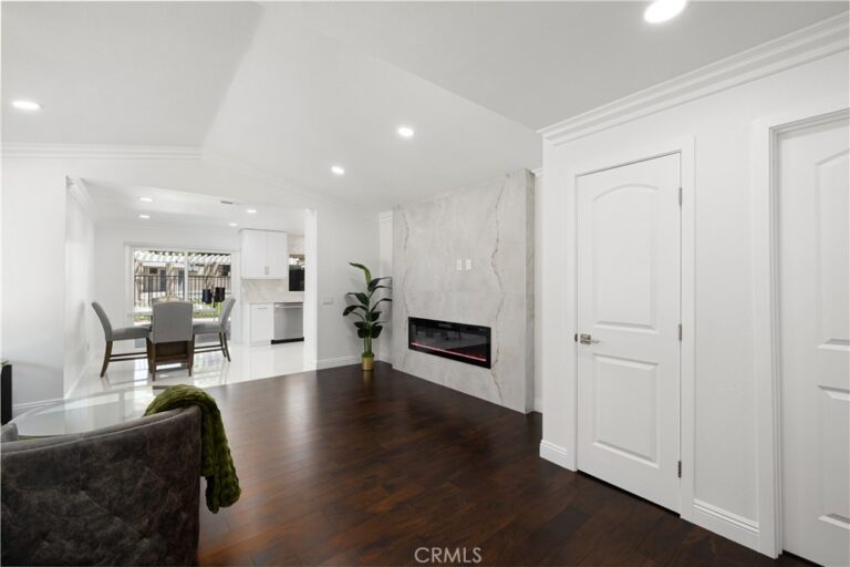 3004 Cardamon, Rialto