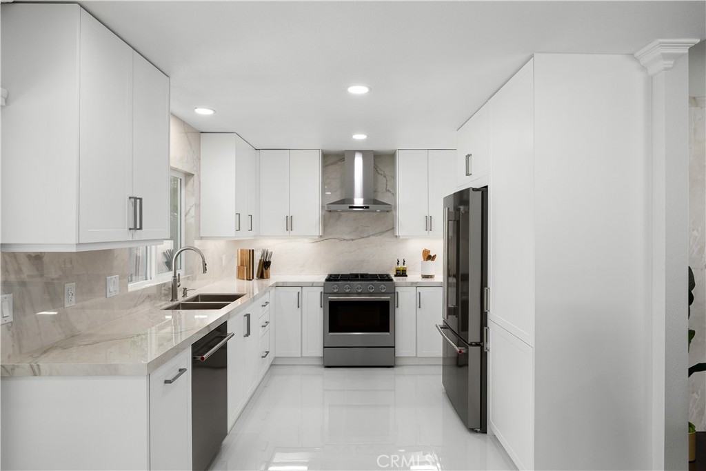 3004 Cardamon, Rialto