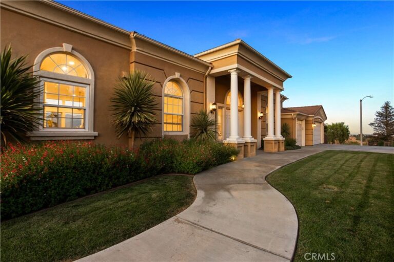 302 Via Blanca, San Dimas