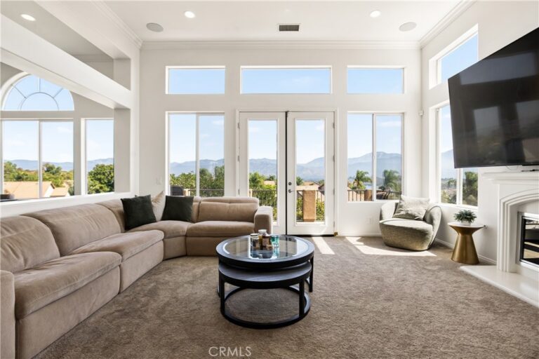 302 Via Blanca, San Dimas