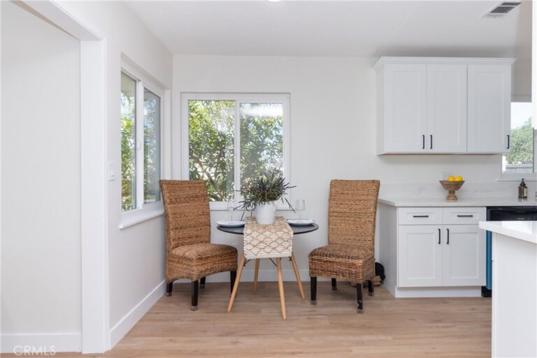 310 E Mariposa, Rialto