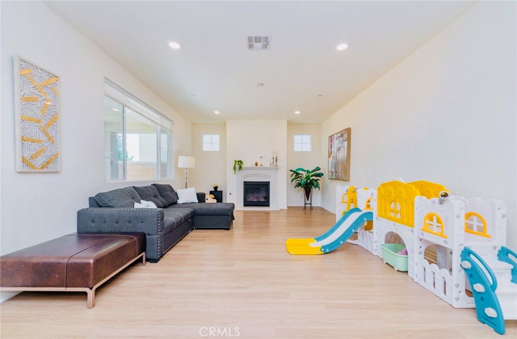 3114 E Yellowstone Drive, Ontario