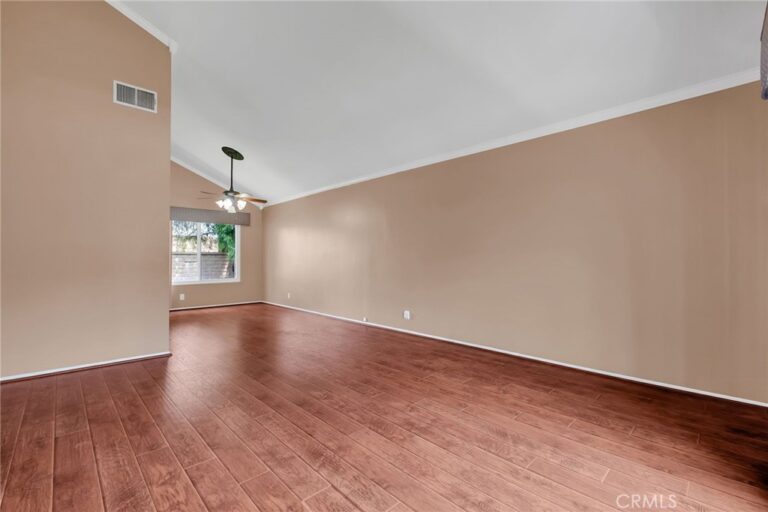 32 Rising Hill Road, Pomona