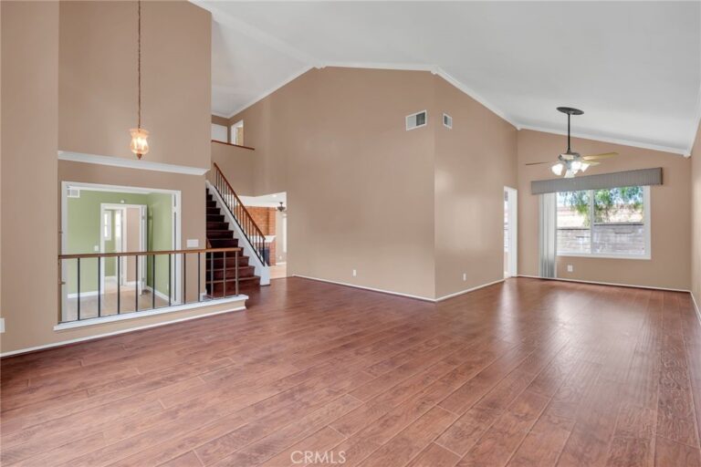 32 Rising Hill Road, Pomona