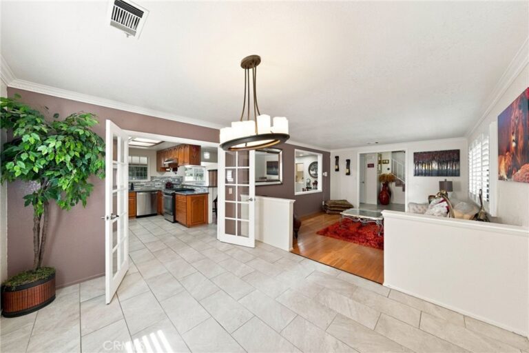 326 E I Street, Ontario