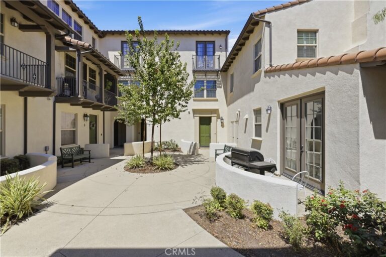 3268 S Westmont Lane #8, Ontario