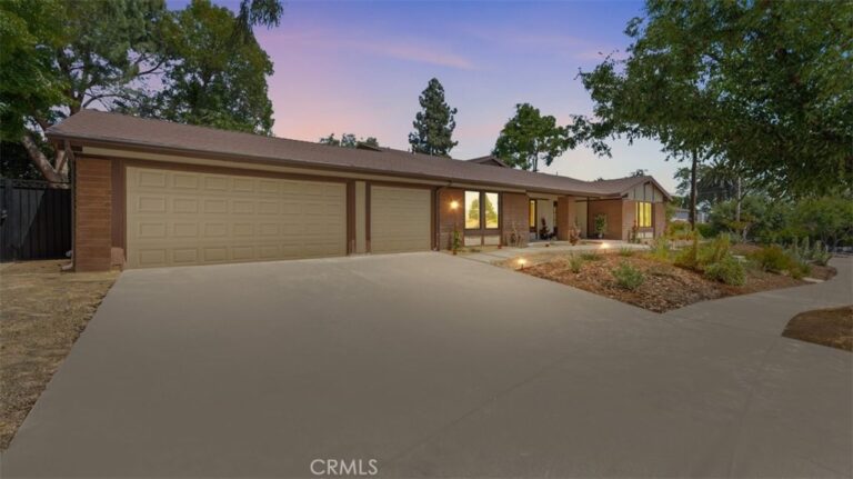 3310 N Mills Avenue, Claremont