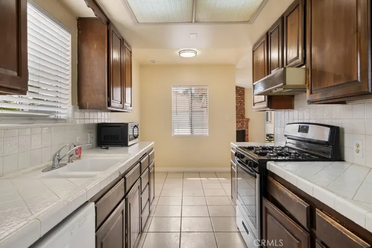 337 S Enid Avenue, Azusa